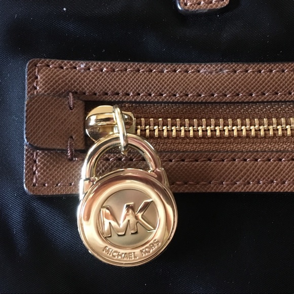 Michael Kors Tote Bag - Picture 4 of 4